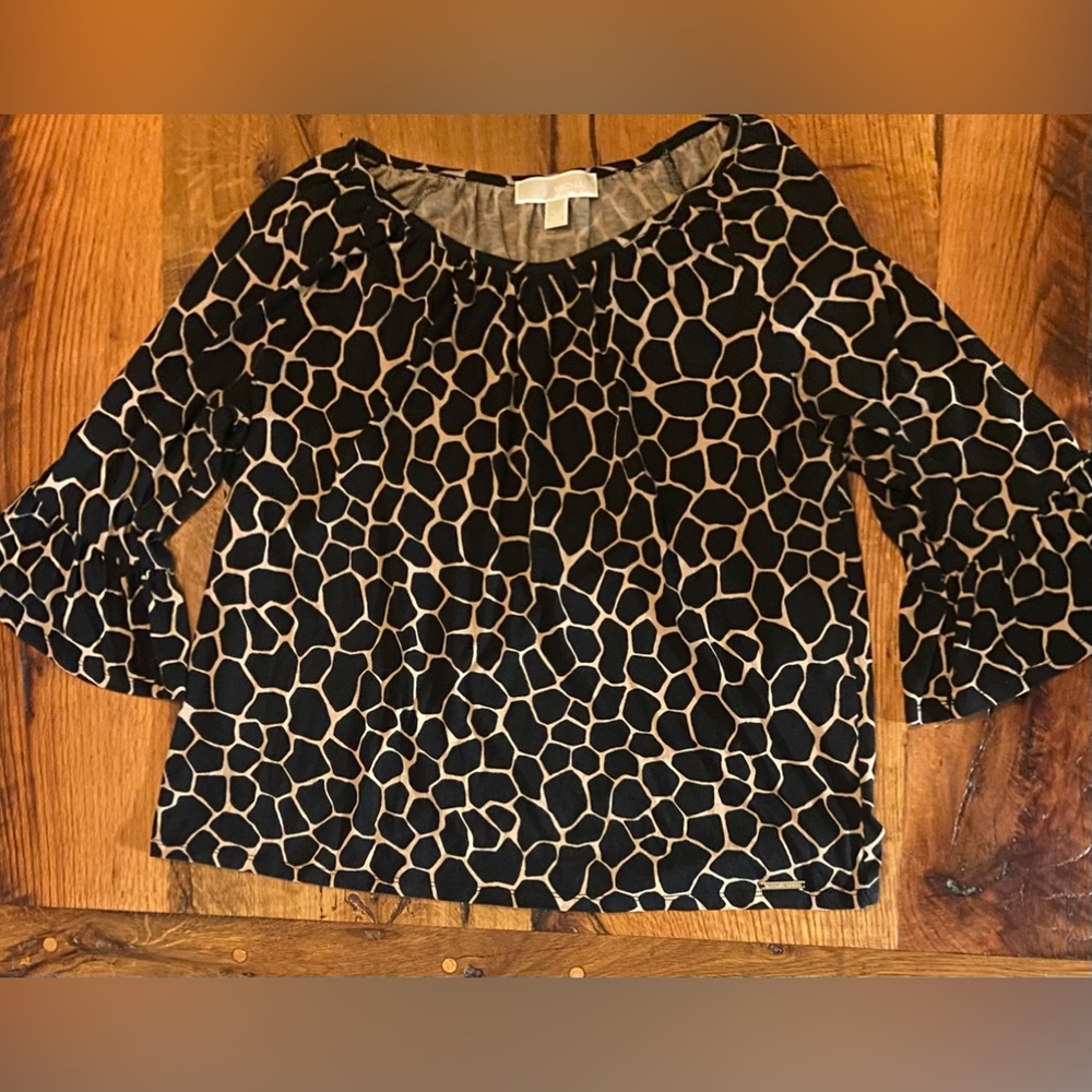 MICHAEL Michael Kors Super Soft Short in Black & Tan Print, Fun Sleeves, Sz Lrg